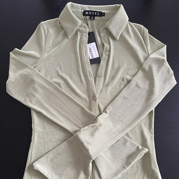 MOTEL ROCKS button up flare sleeve shirt - Picture 2 of 2